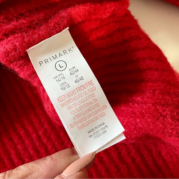 Primark Red, Ribbed, Wide Sleeve, Mockish Neckline, High Low Hemline, Size Large - Picture 9 of 9
